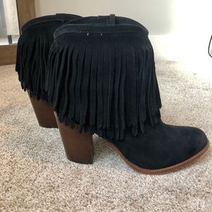 Frye Ilana Fringe Short Booties
